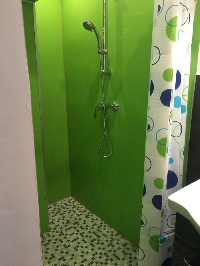 Doppelbettzimmer mit Bad Kaiserslautern Exterior foto